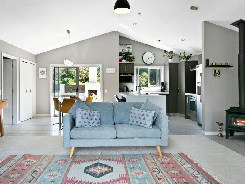 7 Loch Views Road, Acacia Bay, Taupo - Carousel 1