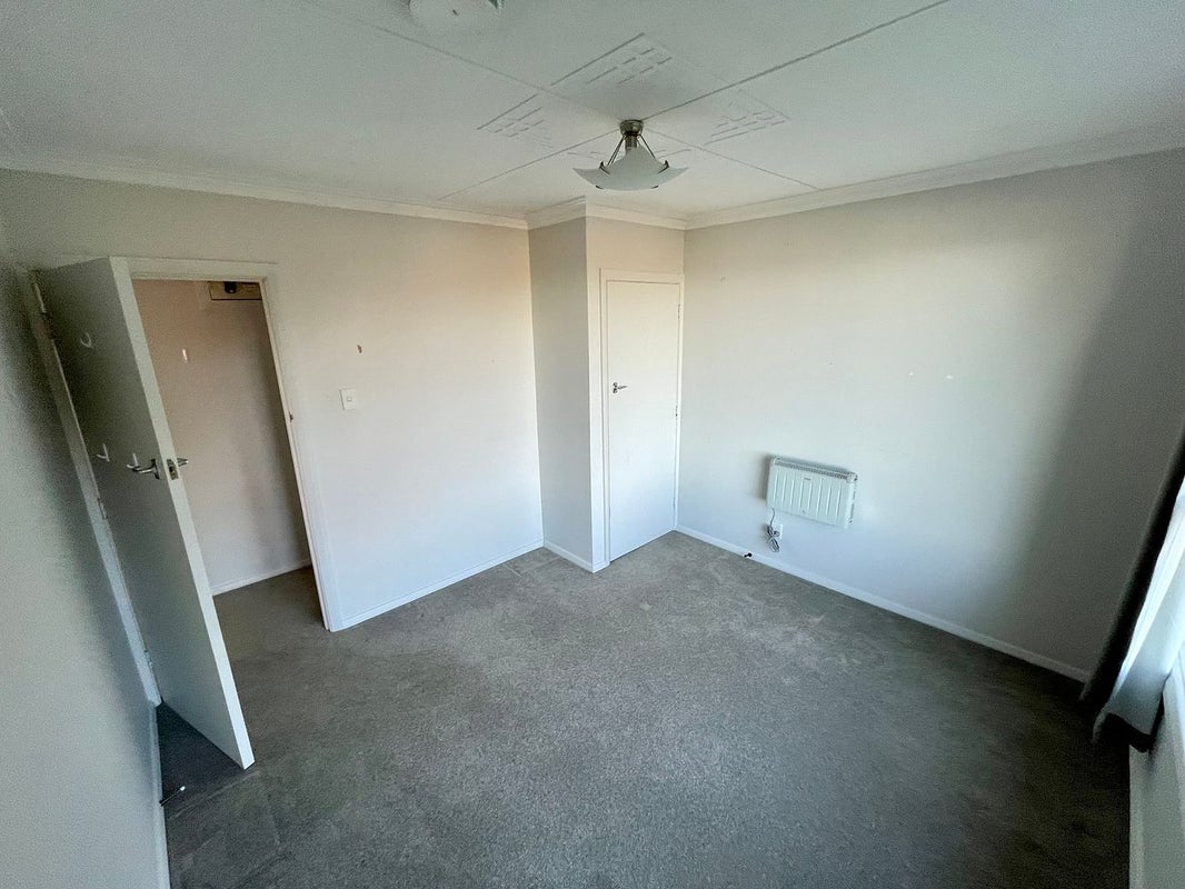 16 Glenpark Avenue, Mornington, Dunedin - Carousel 8