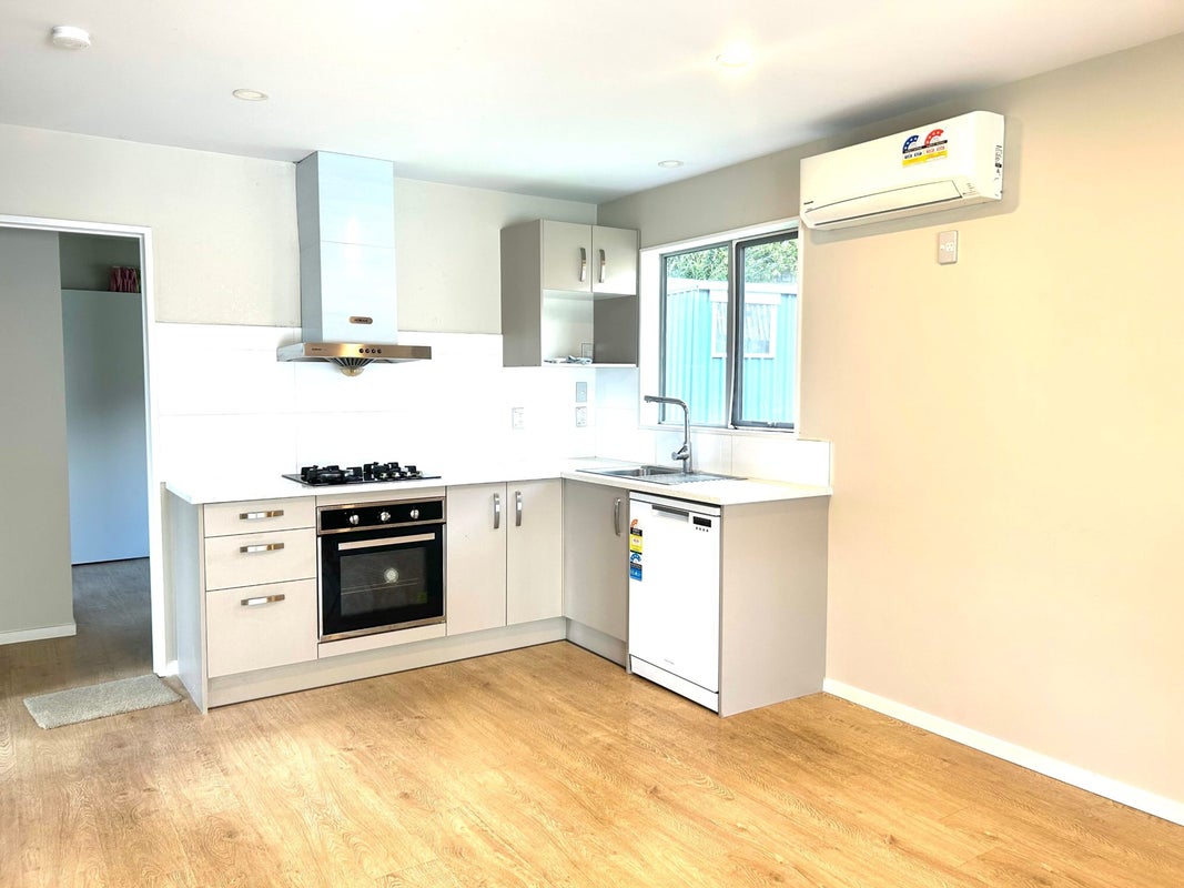 47 Juliet Avenue, Howick, Auckland - Carousel 2