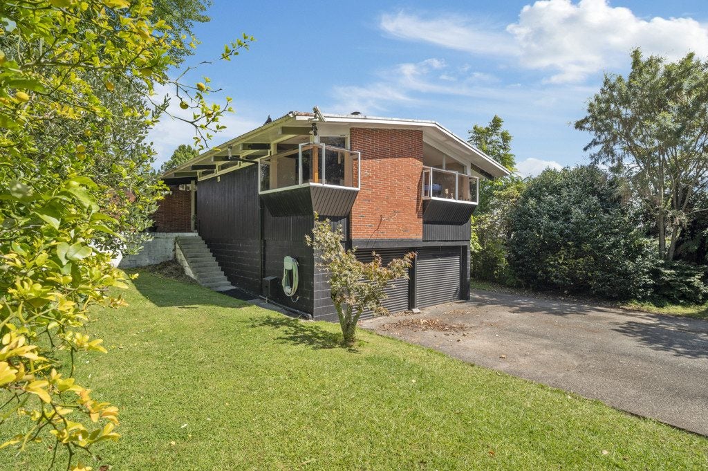 57 Iles Road, Lynmore, Rotorua - Carousel 1