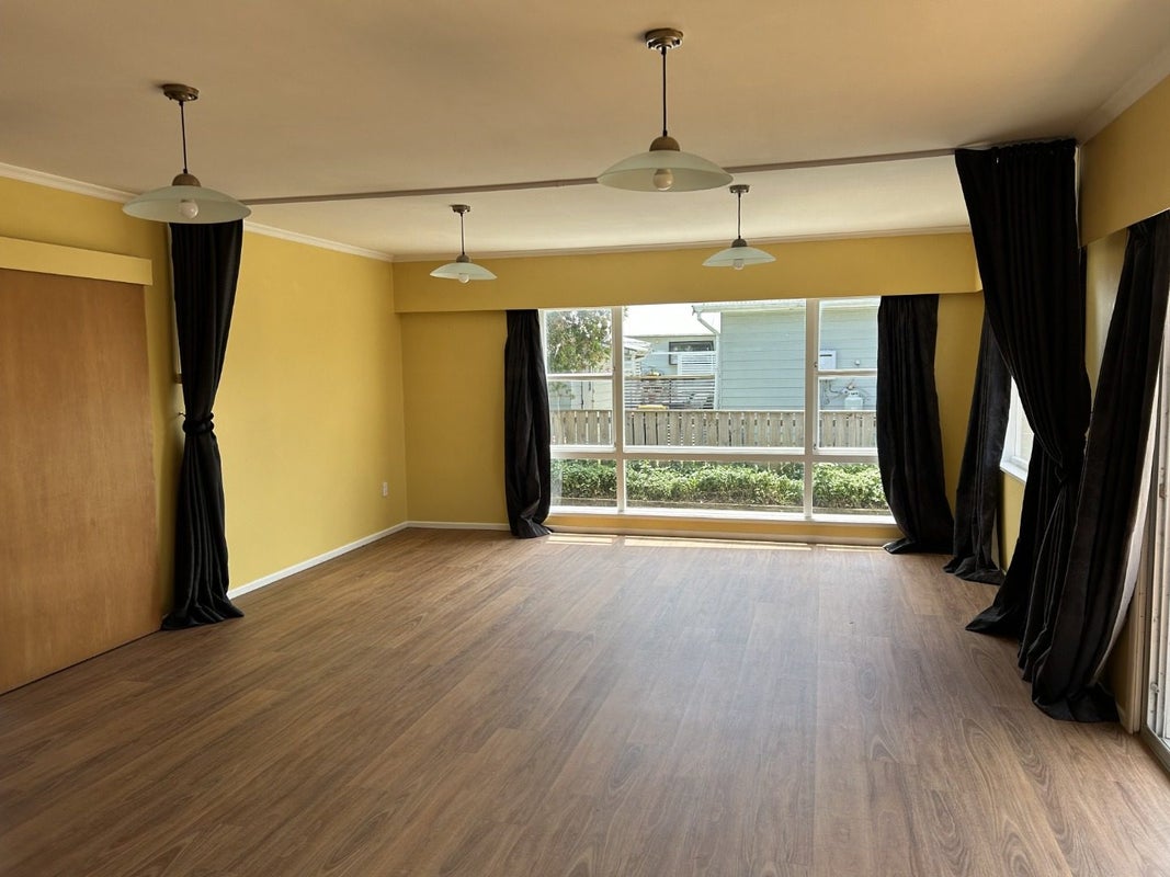 87 Watt Street, Featherston - Carousel 2