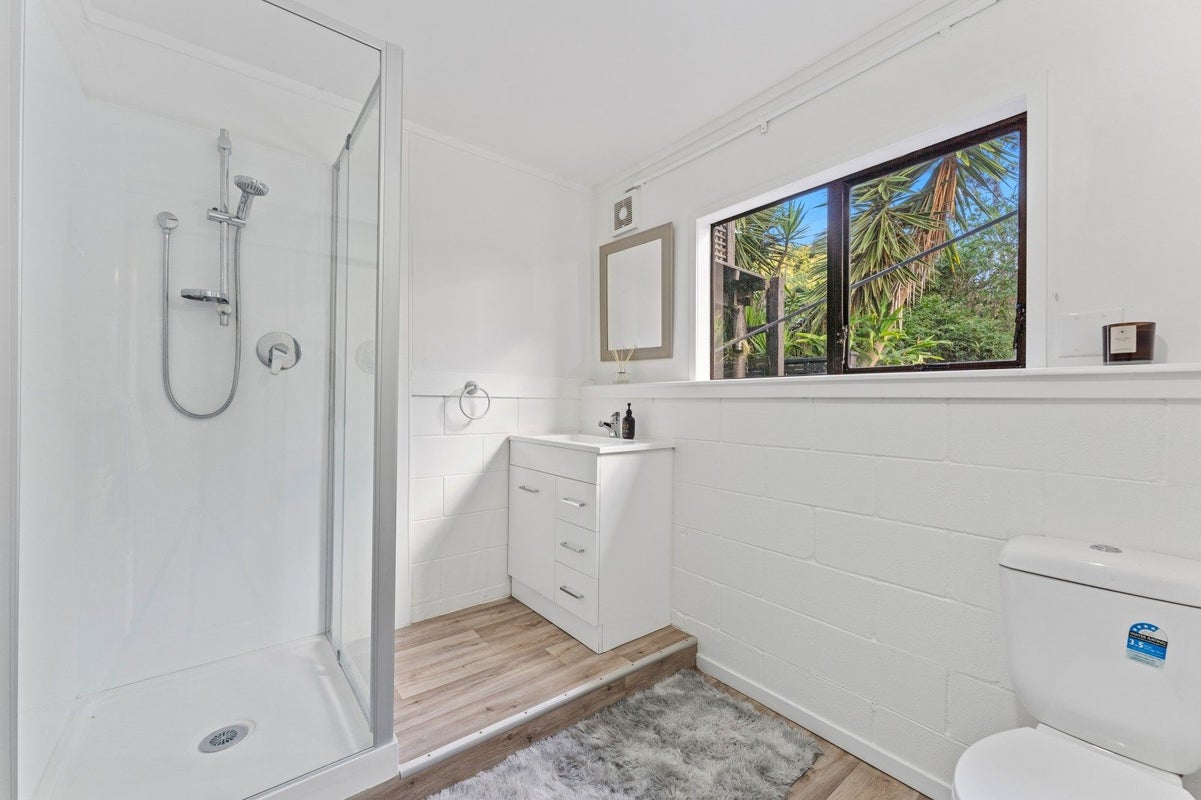 61 Pemberton Avenue, Bayview, Auckland - Carousel 19