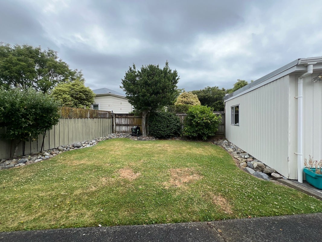 1/44 Hume Street, Alicetown, Lower Hutt - Carousel 12
