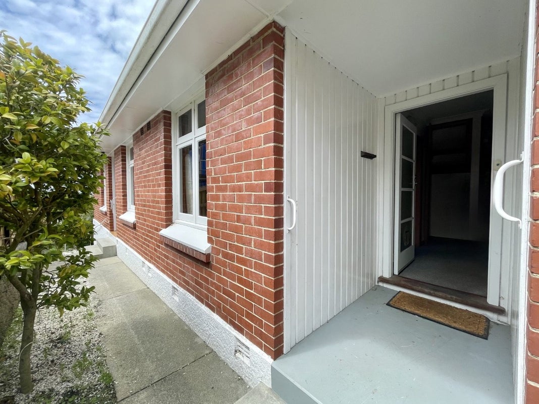 32A Havelock Street, Mornington, Dunedin - Carousel 2