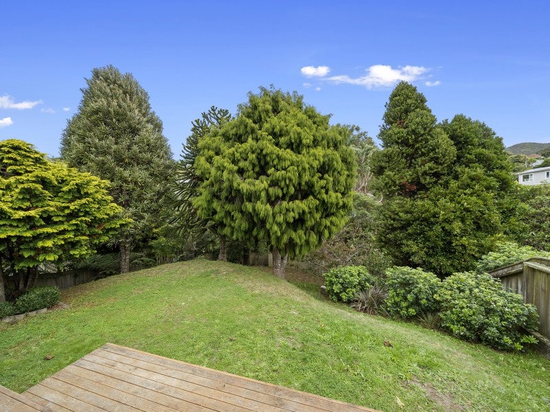 54 South Karori Road, Karori, Wellington - Carousel 2