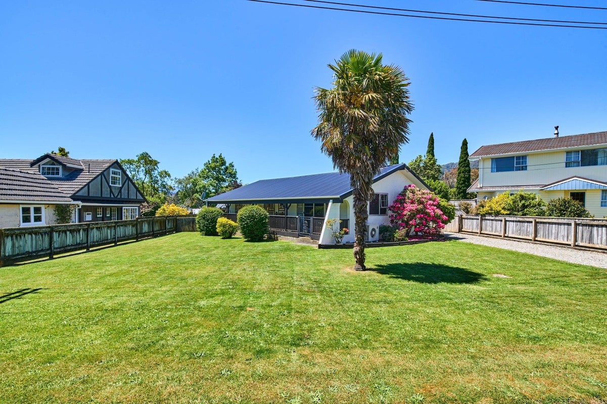 33 MacLaren Street, Maymorn, Upper Hutt - Carousel 24