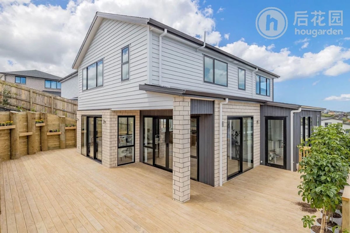 30 Colliston Rise, Pinehill, Auckland - Carousel 2