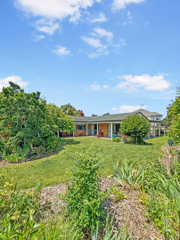 23 Perotti Place, Conifer Grove, Takanini - Carousel 18