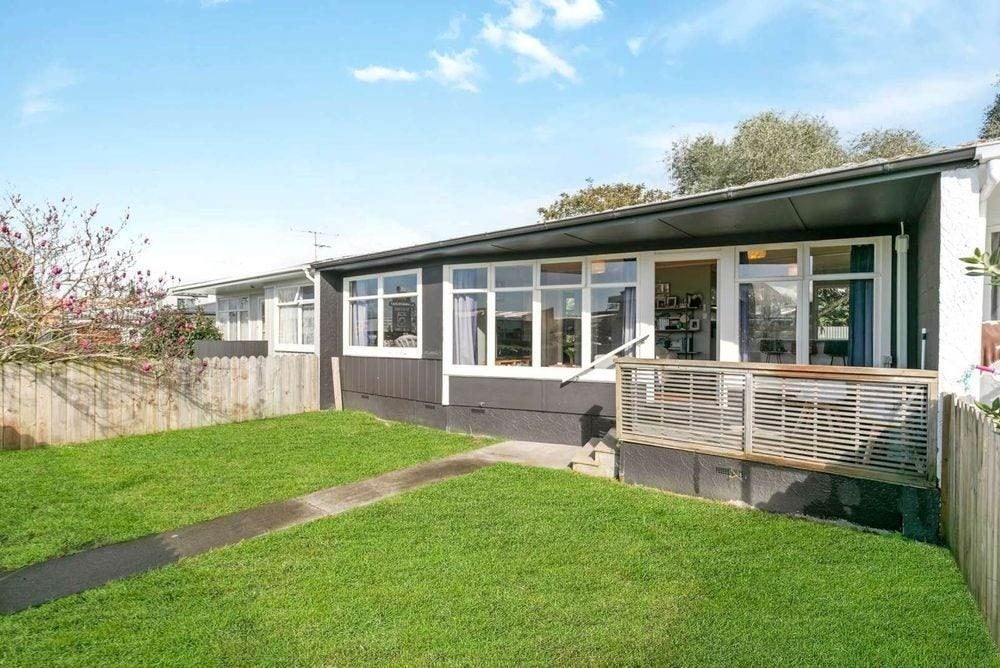 2/276 Rosebank Road, Avondale, Auckland City, Auckland - Carousel 1