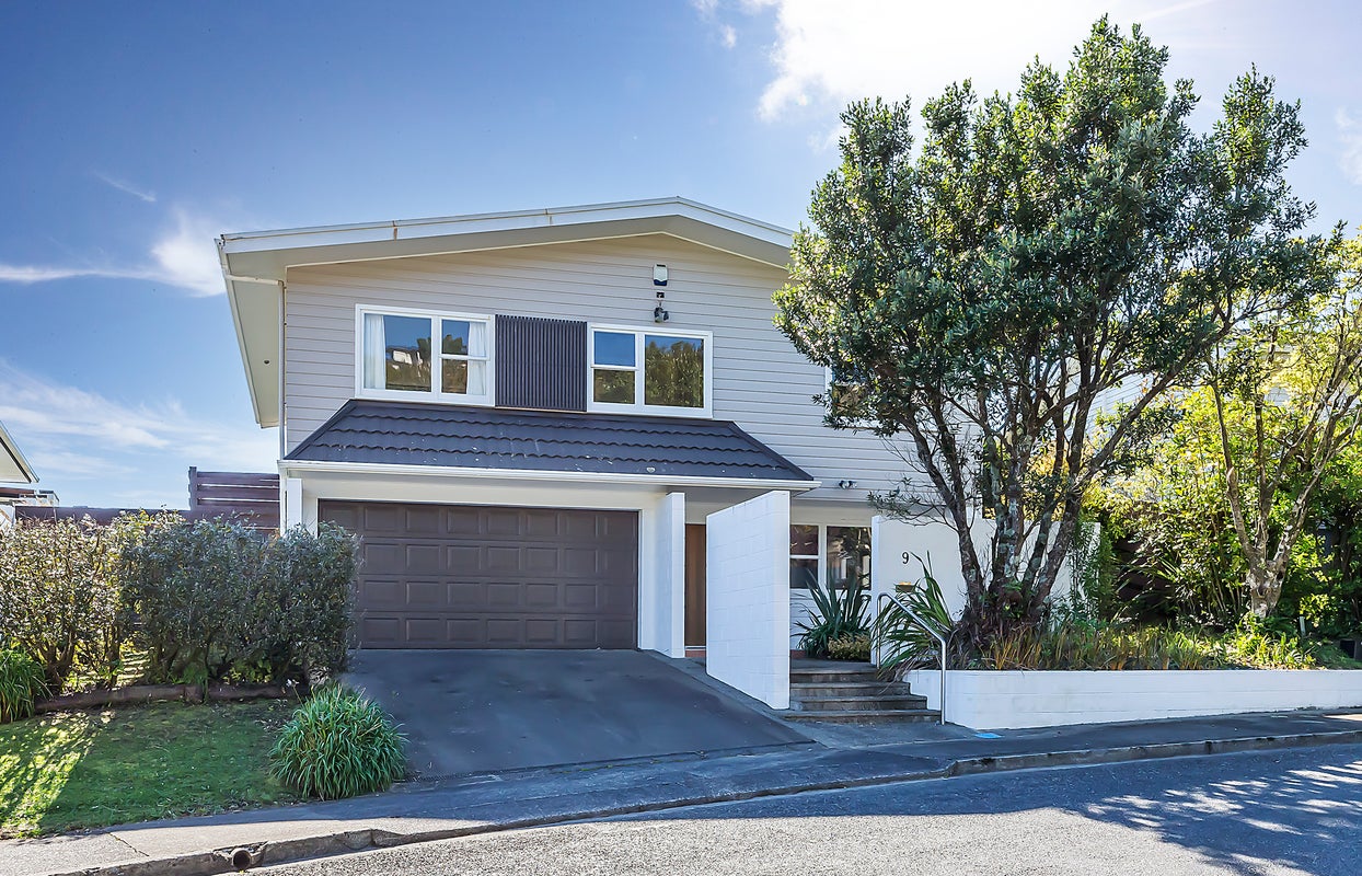 9 Lynmouth Avenue, Karori, Wellington - Carousel 1