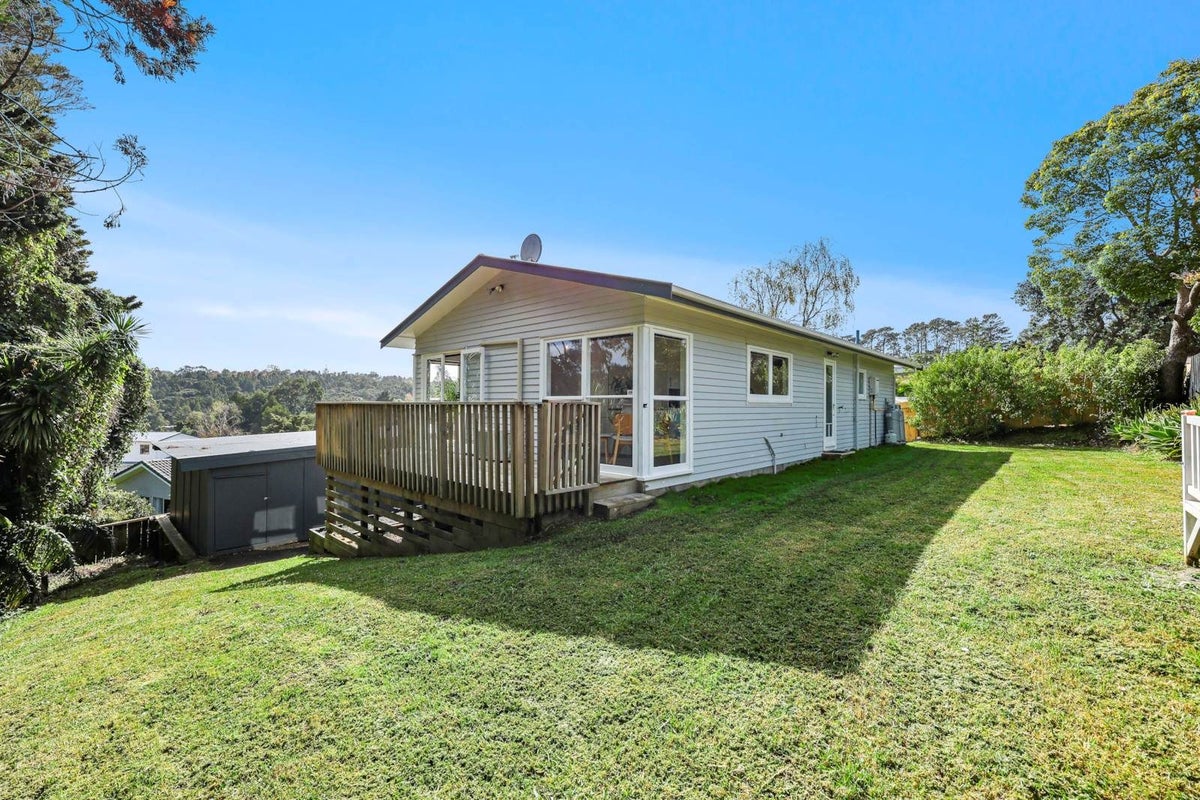 9 Beeche Place, Birkdale, Auckland - Carousel 2