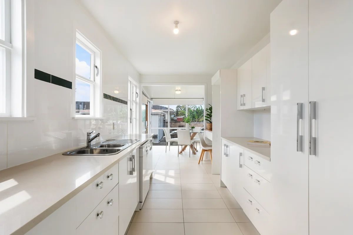 5 Santos Place, Onehunga, Auckland - Carousel 1