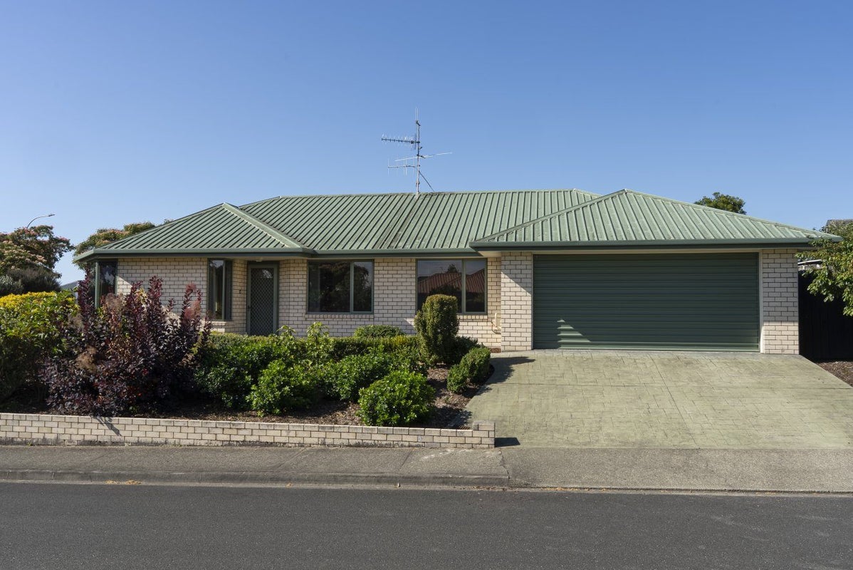 27 Kingsford Drive, Stoke, Nelson - Carousel 1