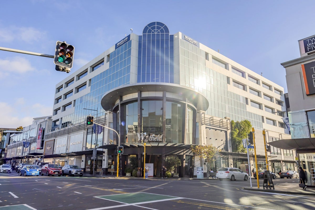 317/26 Remuera Road, Newmarket, Auckland - Carousel 2