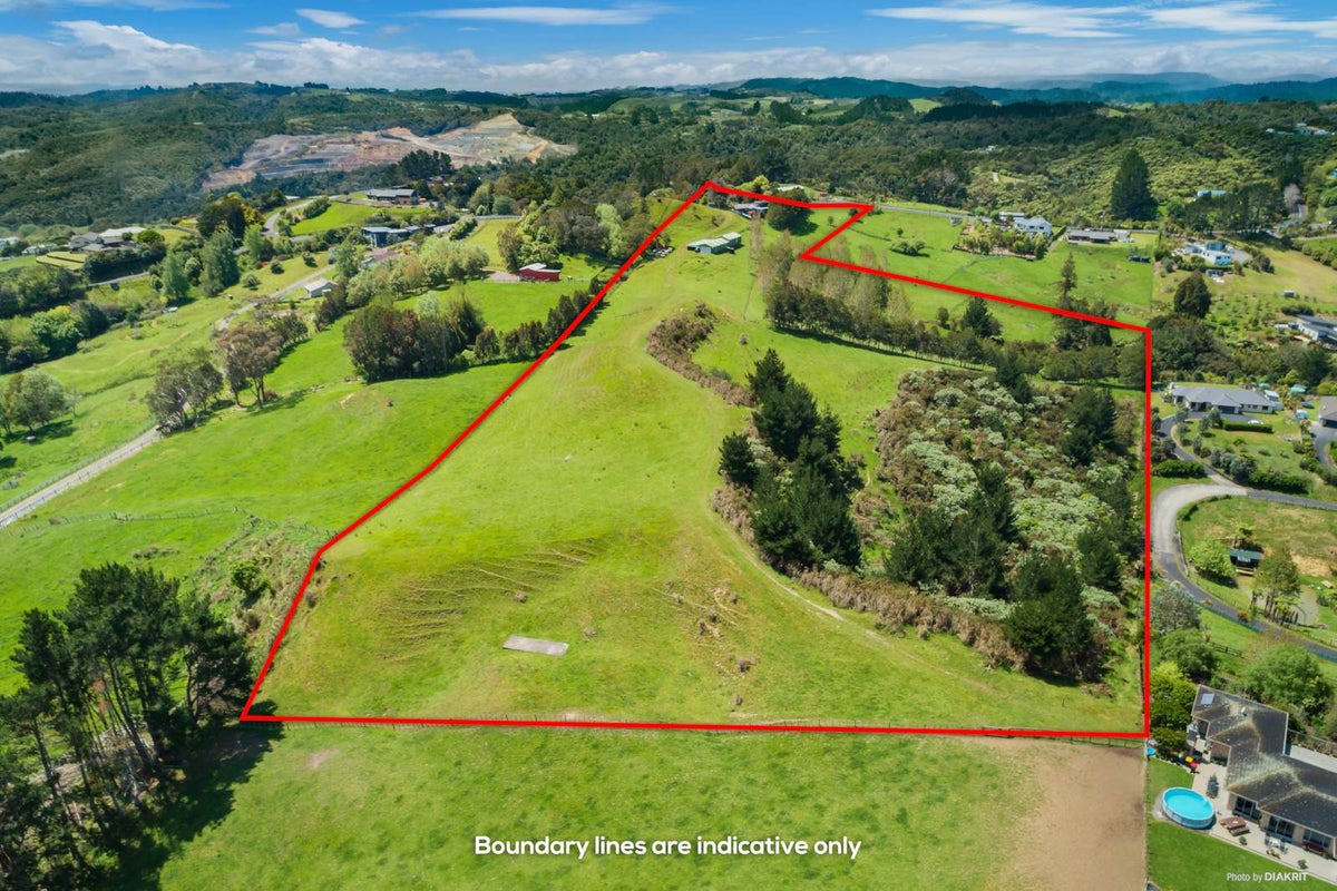 745 Ponga Road, Papakura - Carousel 1