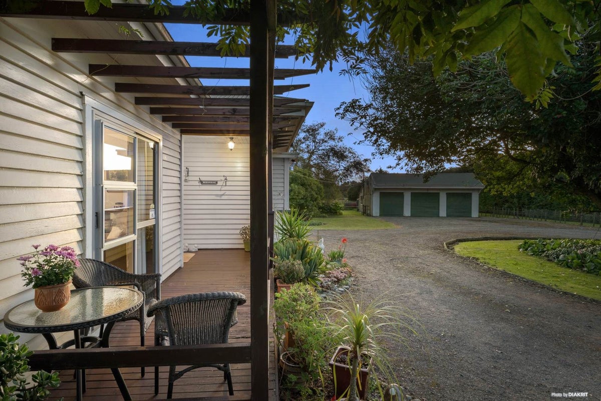 1824 Great South Road, Drury - Carousel 1