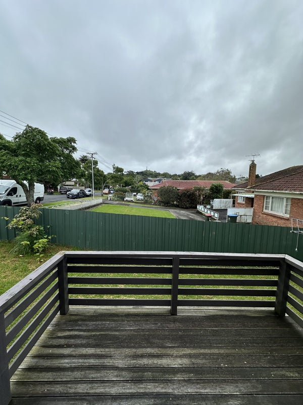 15 Tawhiri Road, One Tree Hill, Auckland - Carousel 19