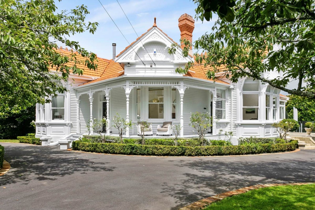 6 Emerald Street, Epsom, Auckland - Carousel 1