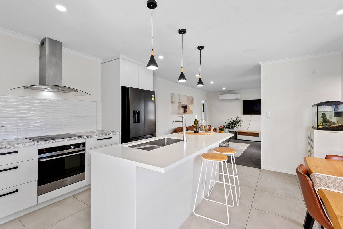 25 Arabella Crescent, Yaldhurst, Christchurch - Carousel 2