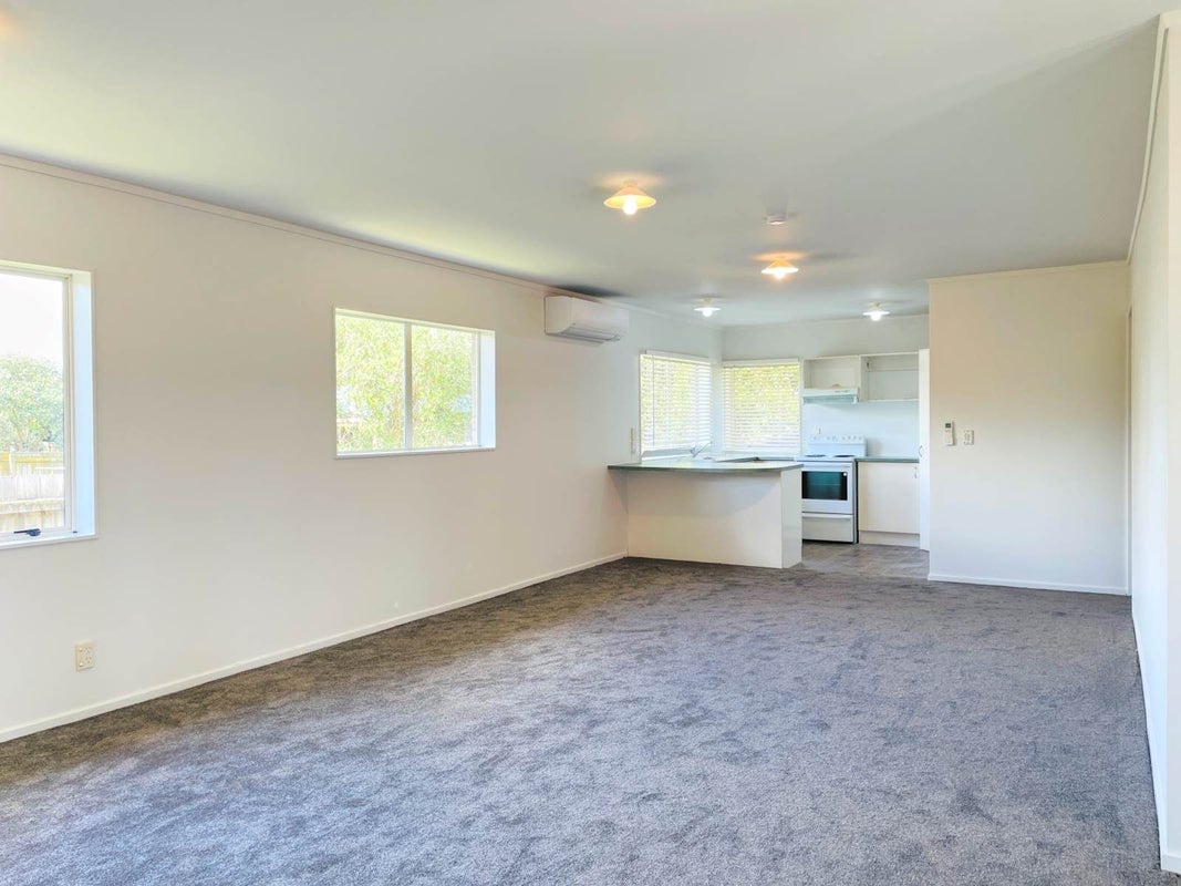 85 Third View Avenue, Beachlands, Auckland - Carousel 2