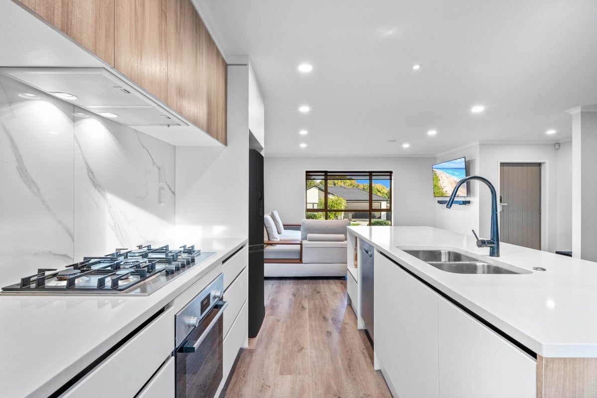 4 Raoriki Road, Pukekohe, Franklin, Auckland - Carousel 2