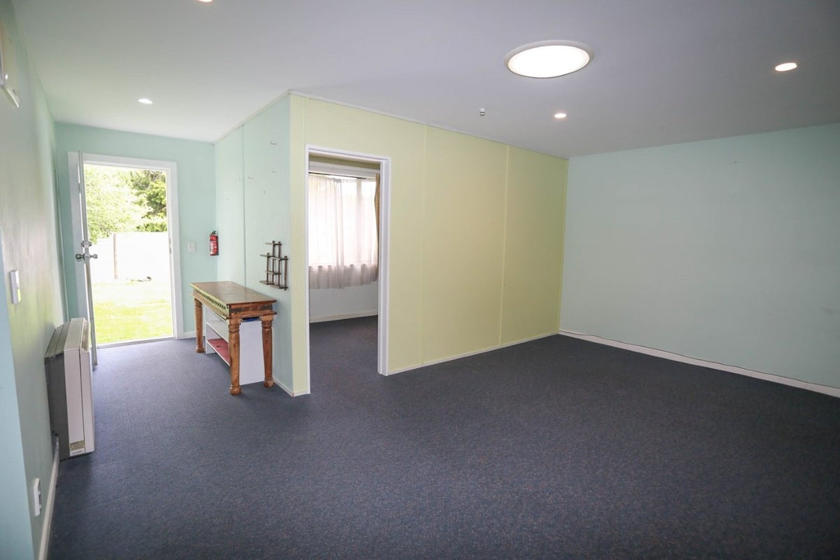 124 Memorial Avenue, Burnside, Christchurch - Carousel 18
