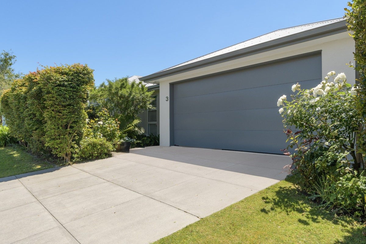3 Pamela Place, Otumoetai, Tauranga - Carousel 2