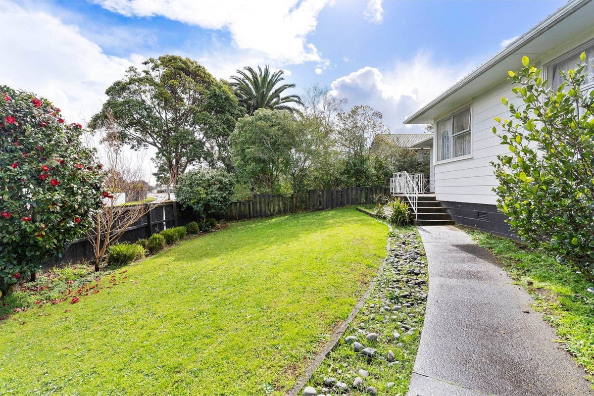 13 Arnwood Street, Manurewa, Auckland - Carousel 16