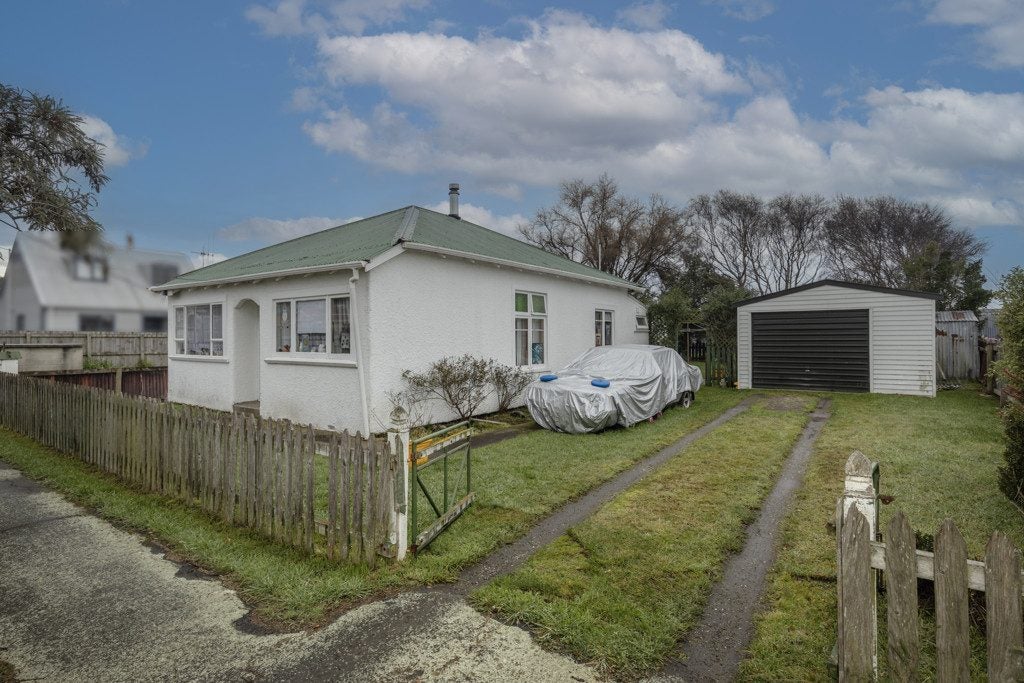 20 Lynn Street, Oamaru North, Oamaru - Carousel 1
