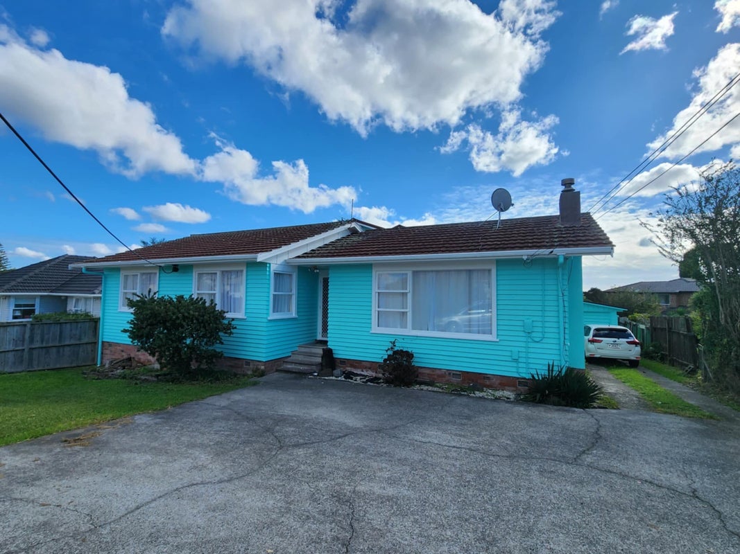 39 Farquhar Road, Glendene, Auckland - Carousel 1