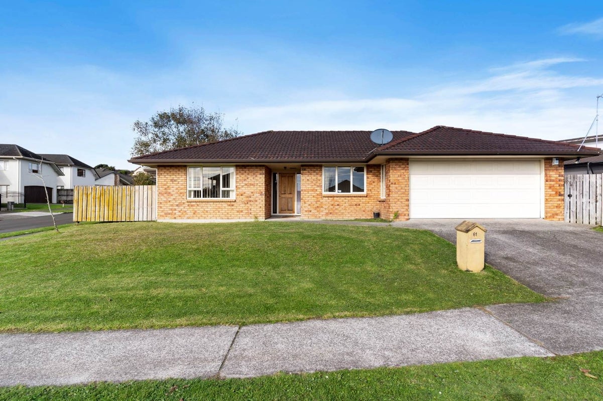 61 Aspiring Avenue, Flat Bush, Auckland - Carousel 1