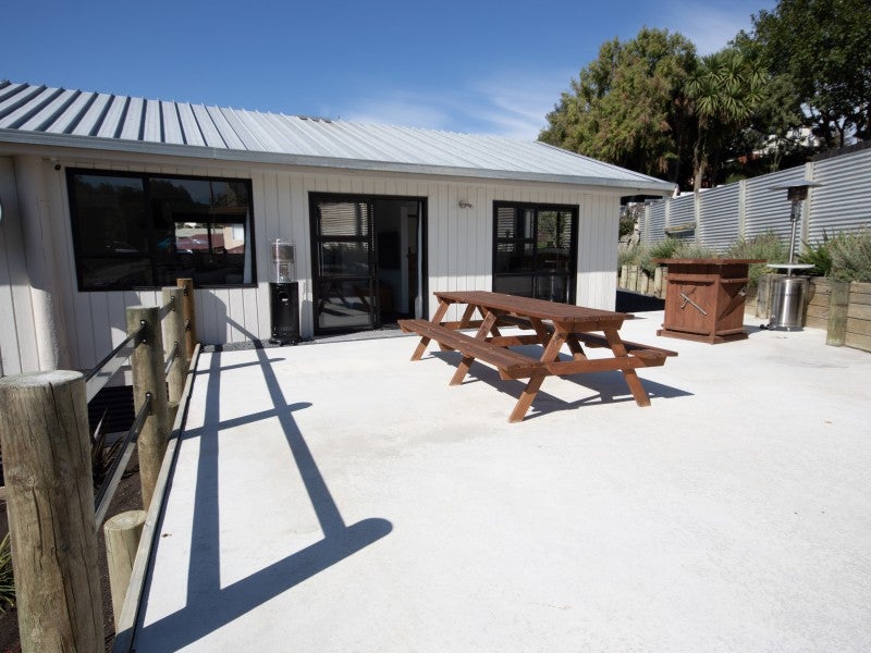 6 Stirling Place, Marchwiel, Timaru - Carousel 2