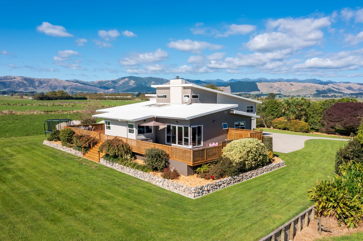 144 Old Foxton Road, Shannon, Palmerston North - Carousel 2