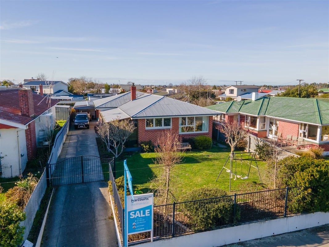 30 Barnes Street, Glenwood, Timaru - Carousel 1