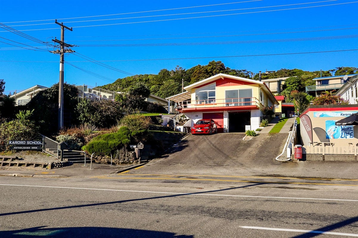 75 Main South Road, Karoro, Greymouth - Carousel 1