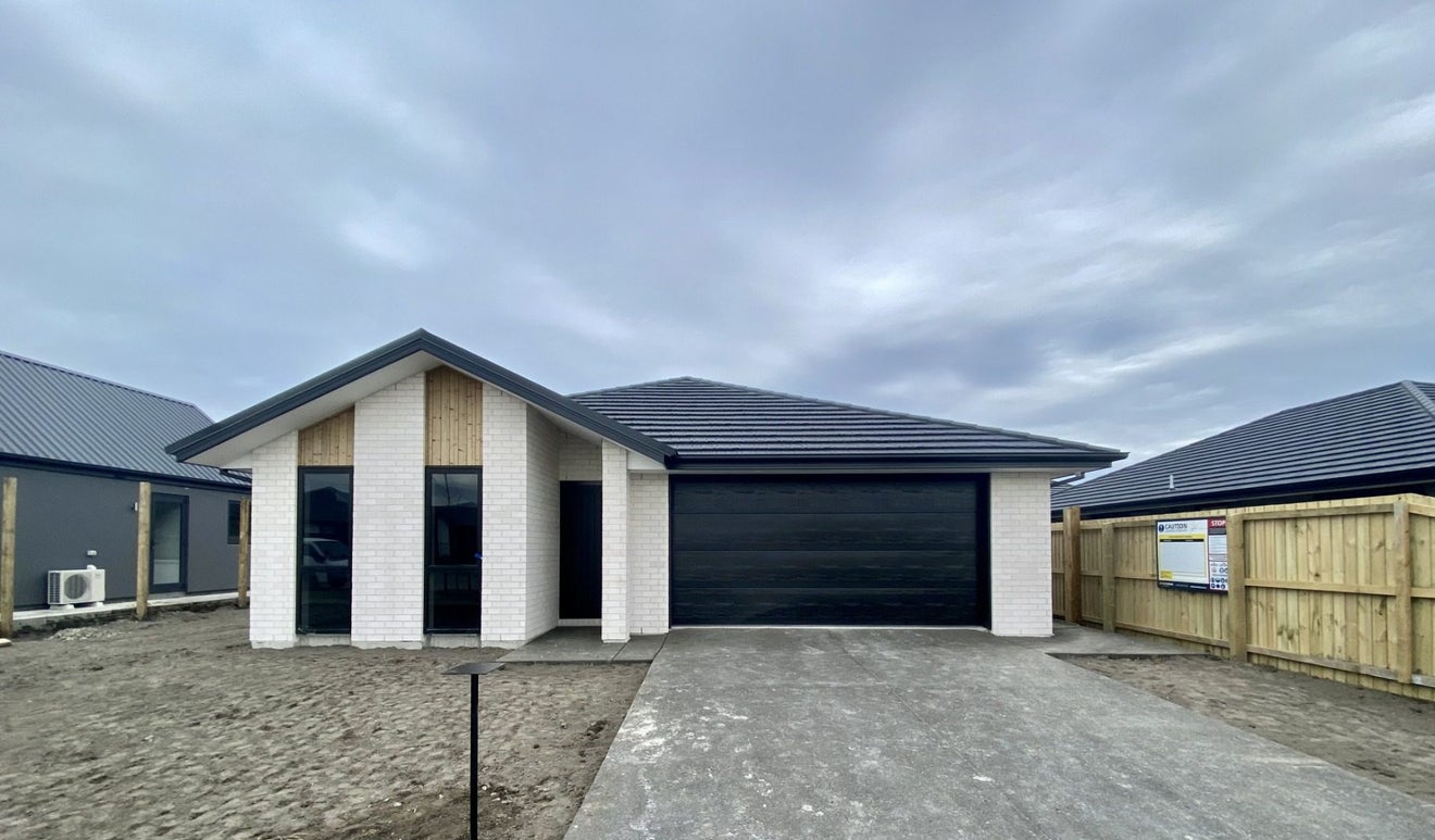 40 Blakes Road, Belfast, Christchurch - Carousel 1