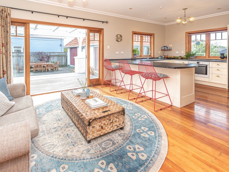 1 Tregarth Street, Saint Johns Hill, Whanganui - Carousel 2
