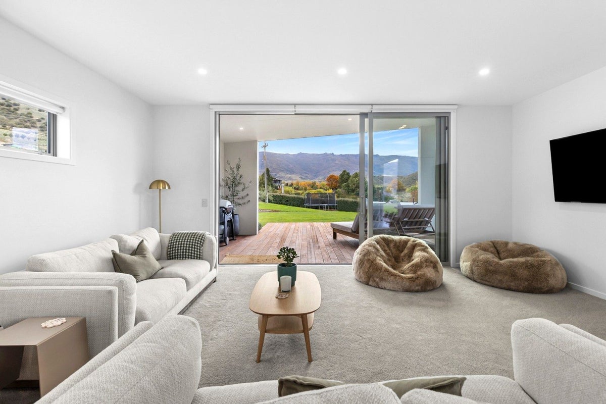 6 Mallett Lane, Lowburn, Cromwell - Carousel 2