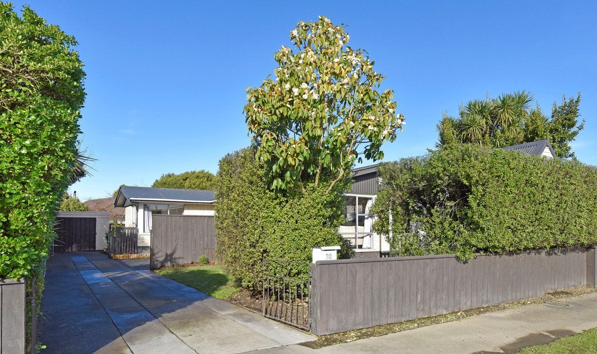 32 Charnwood Crescent, Bishopdale, Christchurch - Carousel 1