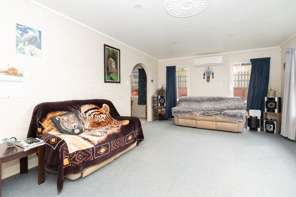 15 Winning Terrace, Dinsdale, Hamilton - Carousel 2
