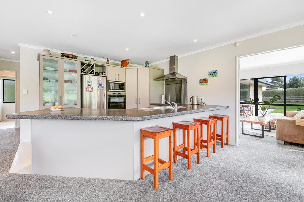 16 Omana Avenue, Shelly Beach, Helensville - Carousel 2