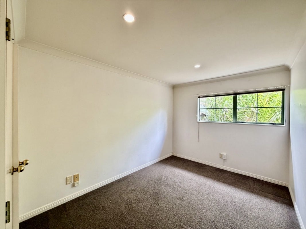 22 Bob Charles Drive, Golflands, Auckland - Carousel 16