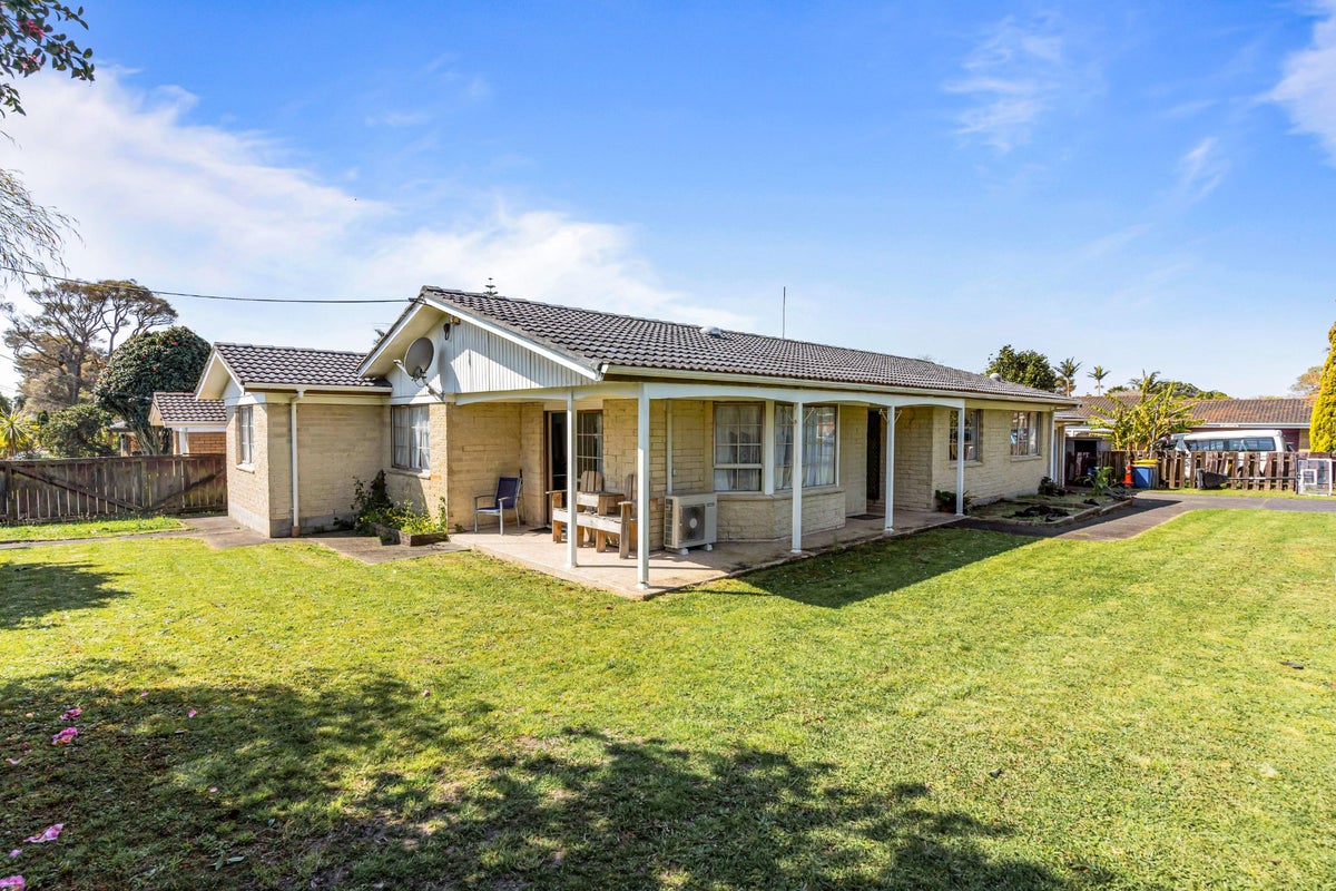 3 Rathgar Road, Henderson, Auckland - Carousel 2