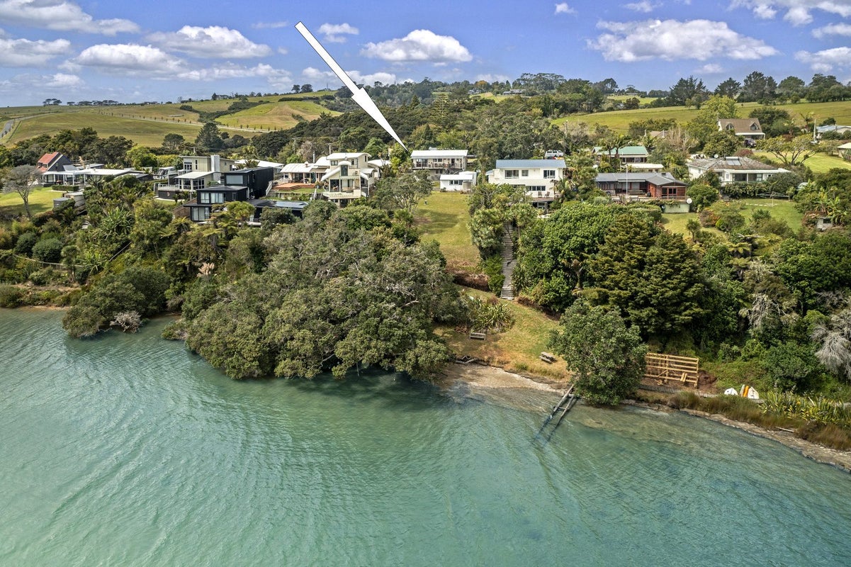 13 Okura River Road, Okura, Albany - Carousel 1