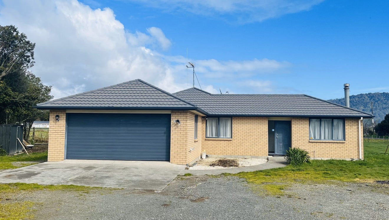 110 Starr Road, Taupiri - Carousel 1