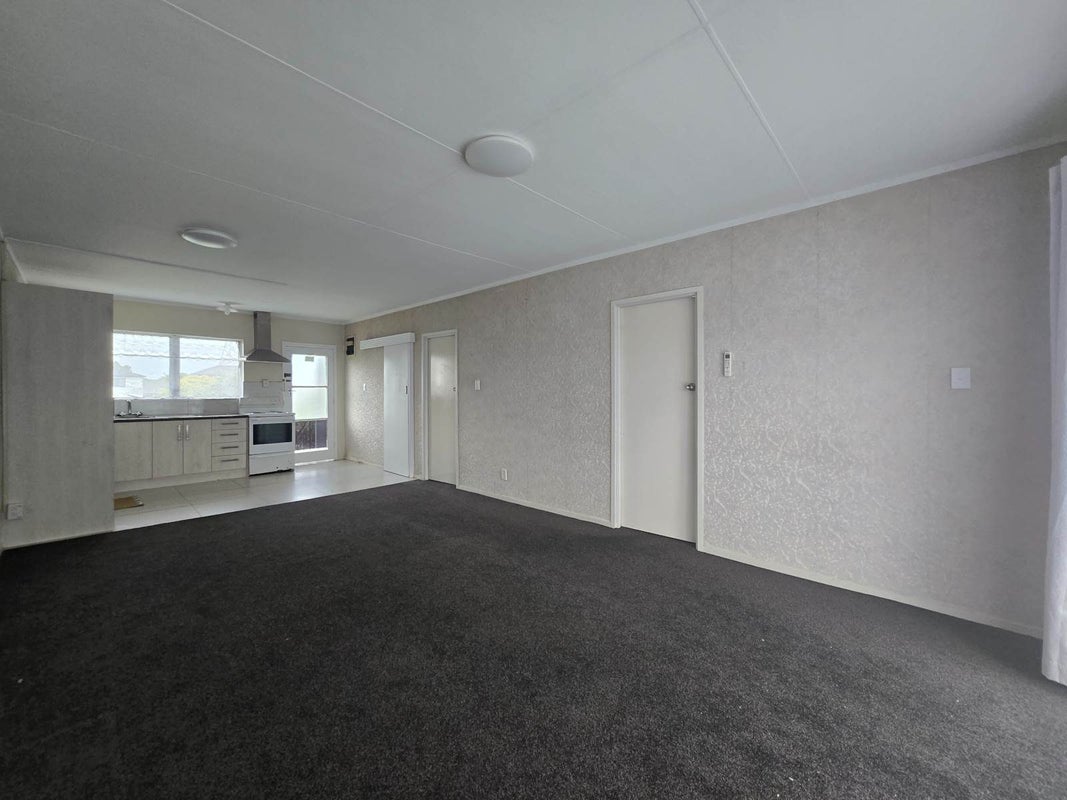 2 Tennessee Avenue, Mangere East, Auckland - Carousel 1