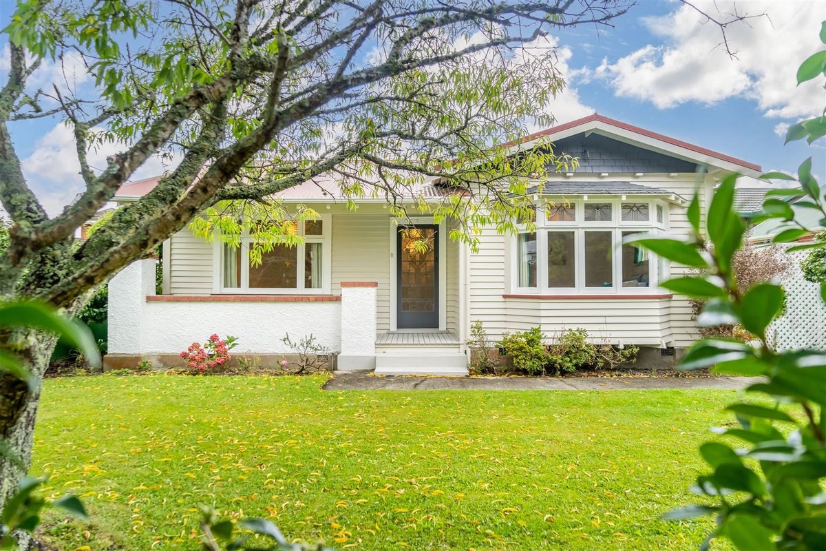 57 Pohutukawa Street, Woburn, Lower Hutt - Carousel 1