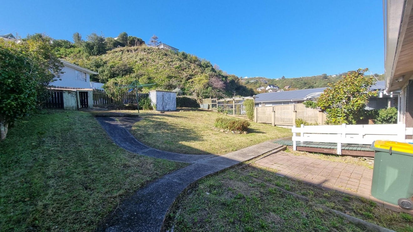7 Tweed Road, Papakowhai, Porirua - Carousel 2