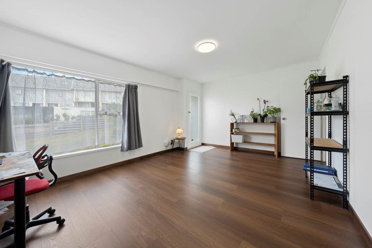 2/30 Copley Street, New Lynn, Auckland - Carousel 1