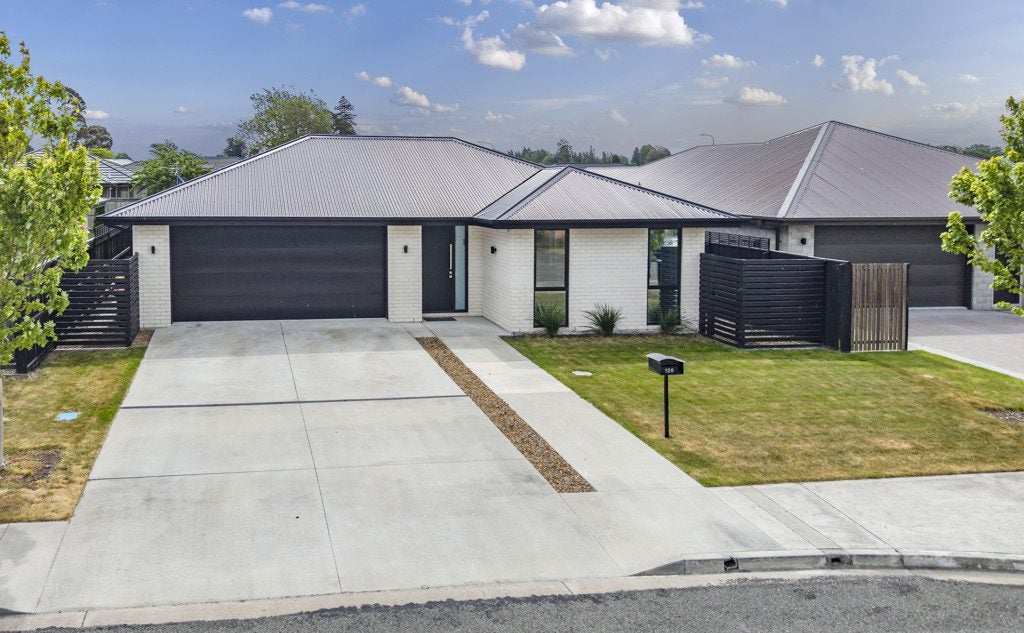 126 Chinnerys Road, Woodend, Woodend - Carousel 2